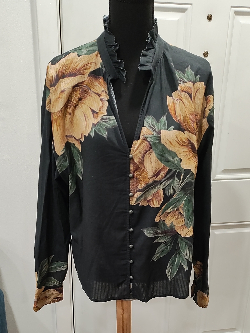 Pilcro Black Floral Lightweight Button-Front Shirt Jacket